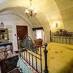 Отель Sofa 3*