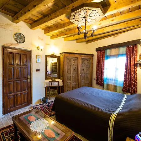 Sofa Hotel 3*